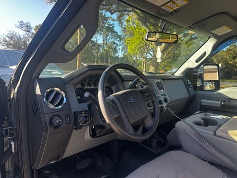 Used 2016 Ford F250 XLT w/ XLT Value Package image 6