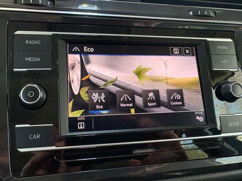 Used 2019 Volkswagen Tiguan S w/ Driver Assistance Package image 29