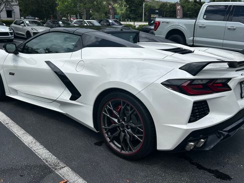 Used 2023 Chevrolet Corvette Stingray Premium Conv w/ Z51 Performance Package RWD image 19