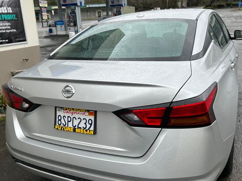 Used 2020 Nissan Altima 2.5 S FWD image 4