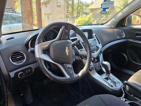 Used 2014 Chevrolet Cruze Eco FWD image 5