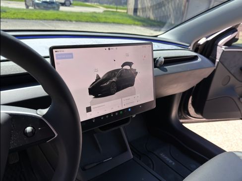 Used 2025 Tesla Model 3 Long Range image 20