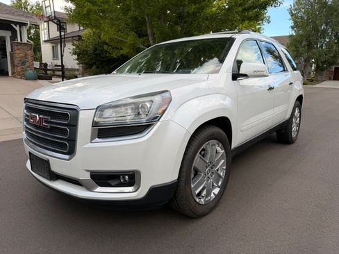 Used 2017 GMC Acadia Limited SLT AWD/4WD image 1