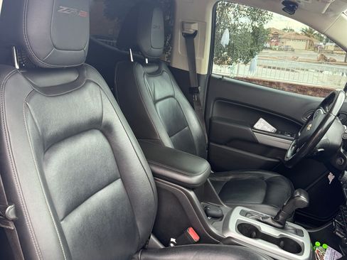 Used 2017 Chevrolet Colorado ZR2 image 9