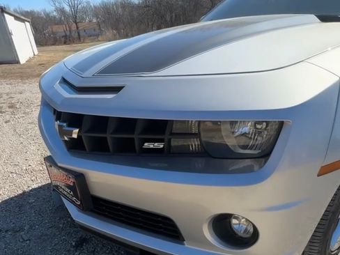 Used 2011 Chevrolet Camaro SS image 12