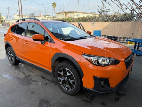 Used 2018 Subaru Crosstrek 2.0i Premium image 2