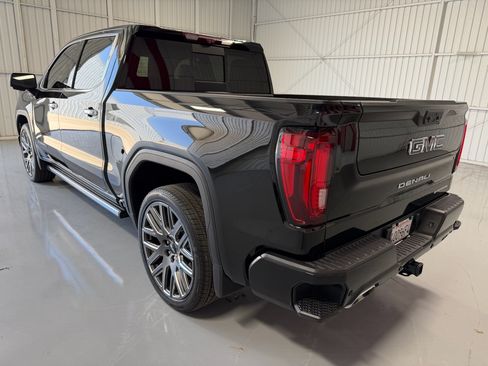 Used 2025 GMC Sierra 1500 Denali Ultimate AWD/4WD image 8