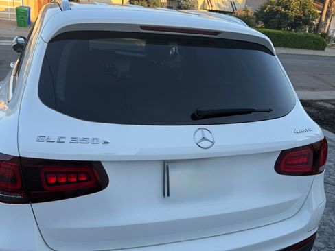 Used 2020 Mercedes-Benz GLC 350e 4MATIC image 5