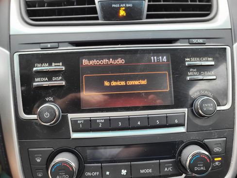 Used 2017 Nissan Altima 2.5 SV image 10