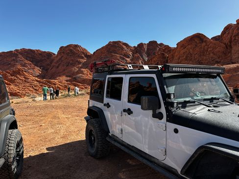 Used 2016 Jeep Wrangler Unlimited Sport image 14