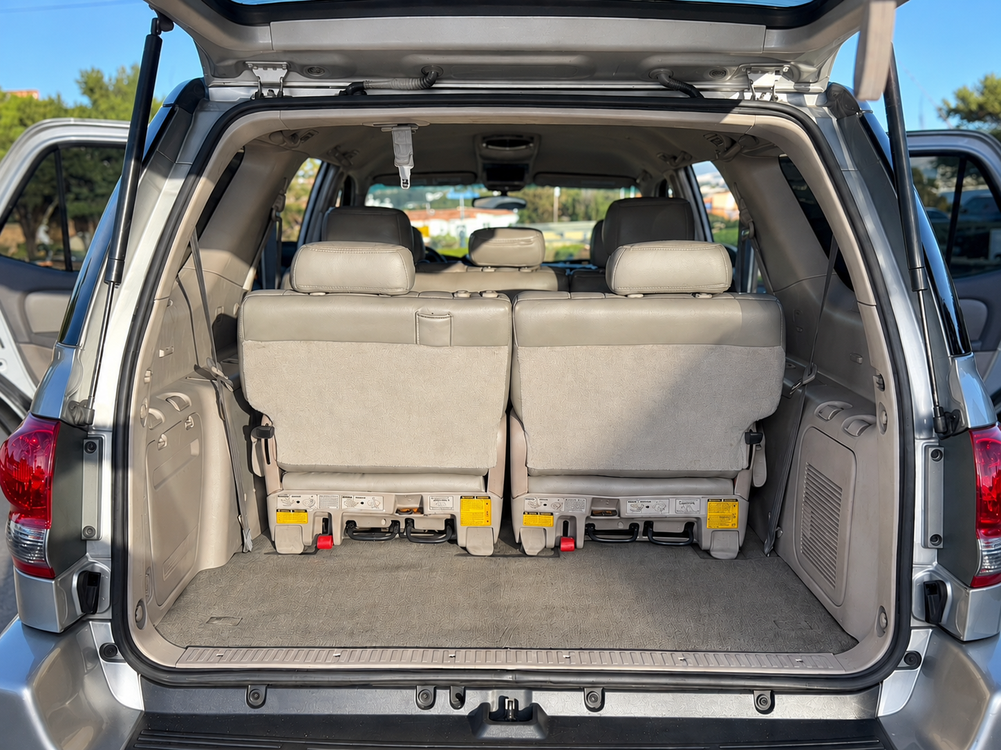 Used 2007 Toyota Sequoia SR5 w/ Towing Pkg RWD image 20