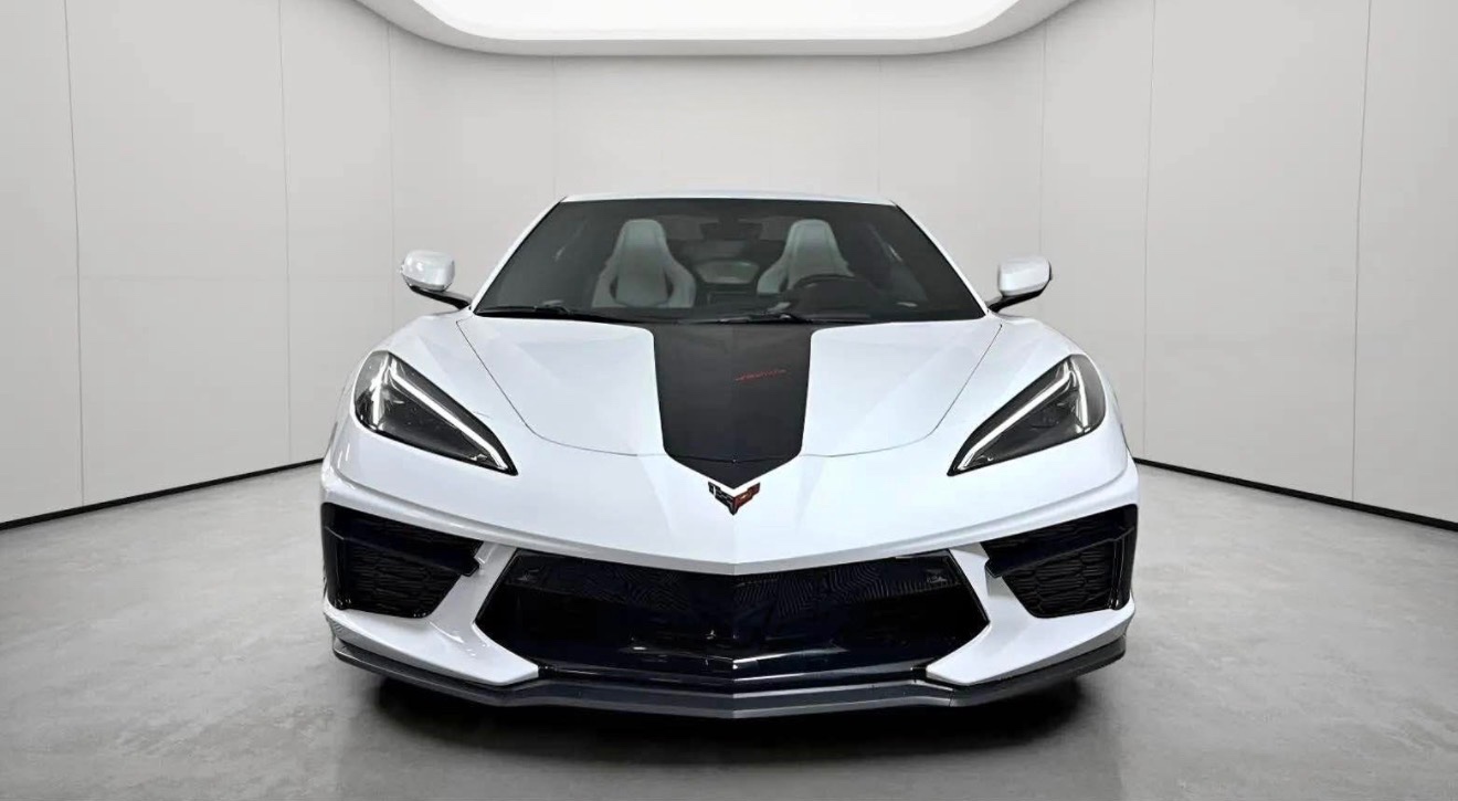 Used 2023 Chevrolet Corvette Stingray Preferred Conv w/ Z51 Performance Package RWD image 4