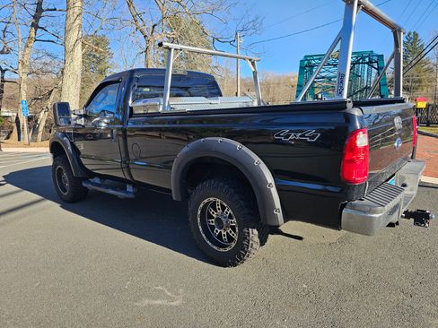 Used 2010 Ford F250 XLT image 4