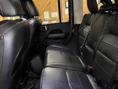 Used 2021 Jeep Wrangler Unlimited Sahara w/ Cold Weather Group image 9