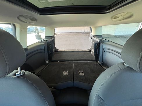 Used 2011 MINI Cooper Clubman image 15