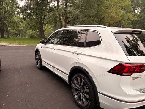 Used 2021 Volkswagen Tiguan SEL Premium R-Line AWD/4WD image 4