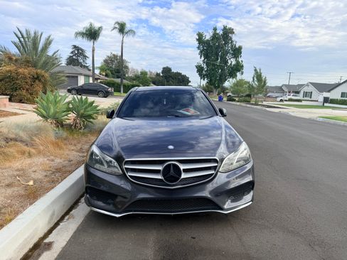 Used 2016 Mercedes-Benz E 350 Sedan image 4