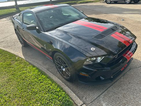 Used 2011 Ford Mustang Shelby GT500 w/ SVT Performance Pkg image 1