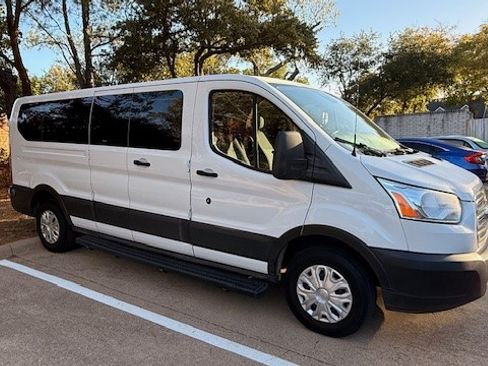 Used 2019 Ford Transit 350 XLT image 5