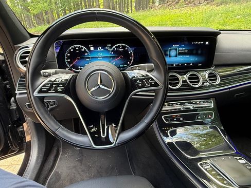 Used 2022 Mercedes-Benz E 450 4MATIC Sedan image 20