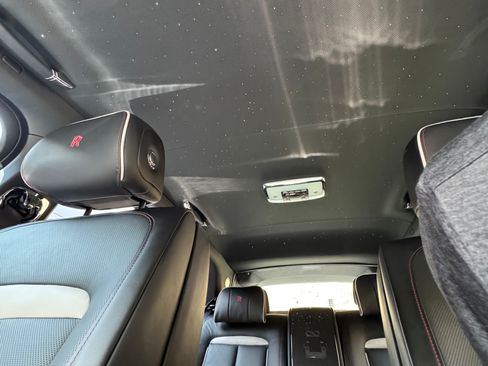 Used 2022 Rolls-Royce Cullinan Black Badge w/ Dark Exterior Package AWD/4WD image 12