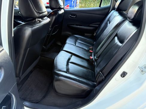 Used 2017 Nissan Leaf SL image 17