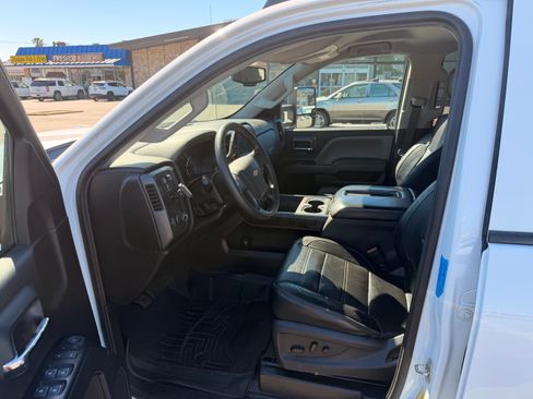 Used 2019 Chevrolet Silverado 2500 W/T w/ WT Convenience Package image 12