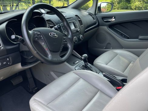 Used 2014 Kia Forte EX w/ Premium Package FWD image 11