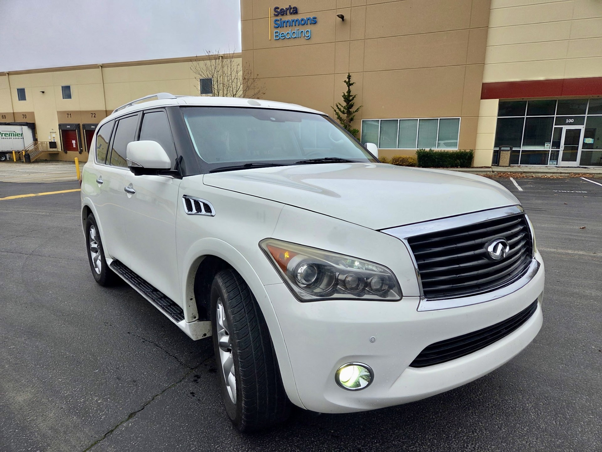 Used 2012 INFINITI QX56 4WD w/ Theater Pkg image 6