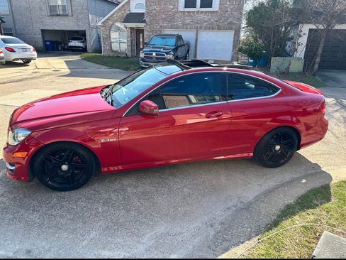Used 2015 Mercedes-Benz C 250 Coupe image 2