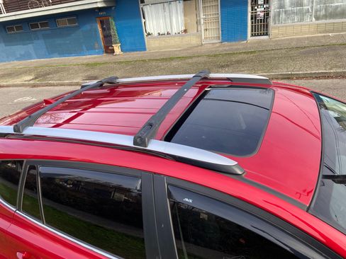 Used 2017 Toyota RAV4 XLE image 1