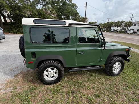Used 1997 Land Rover Defender 90 AWD/4WD image 8