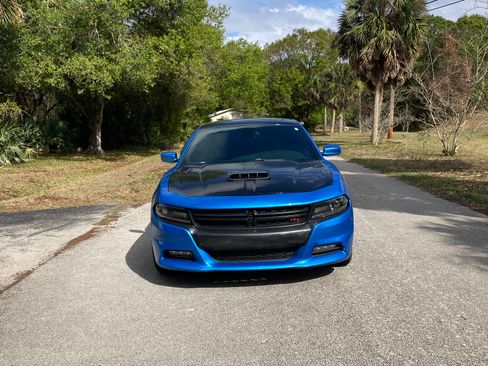 Used 2015 Dodge Charger R/T image 2