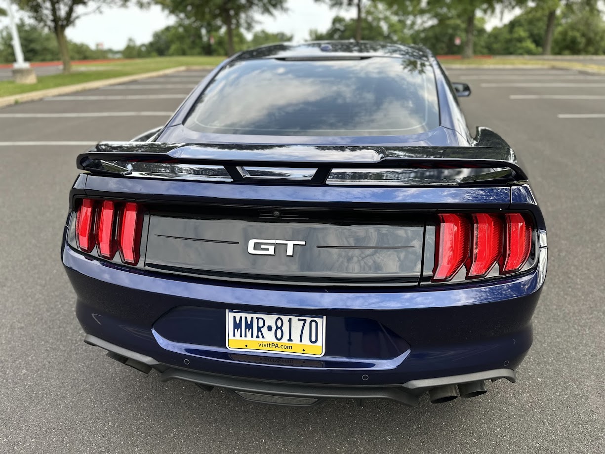 Used 2019 Ford Mustang GT Premium w/ GT Performance Package RWD image 6