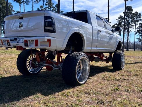 Used 2019 RAM 2500 Laramie w/ Chrome Appearance Group image 8