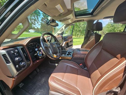Used 2019 Chevrolet Silverado 3500 High Country image 13