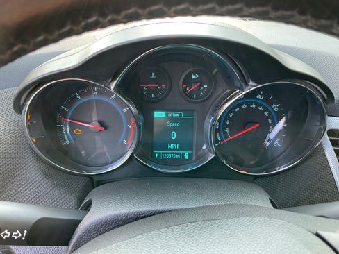 Used 2015 Chevrolet Cruze LTZ w/ Sun, Sound and Sport Package FWD image 6