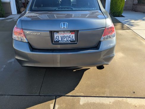 Used 2010 Honda Accord EX-L image 2