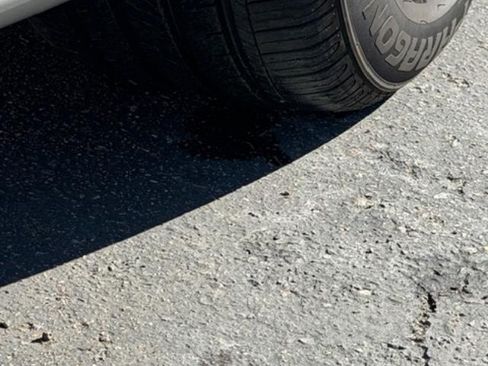 Used 2002 Mercedes-Benz CLK 320 Coupe image 6