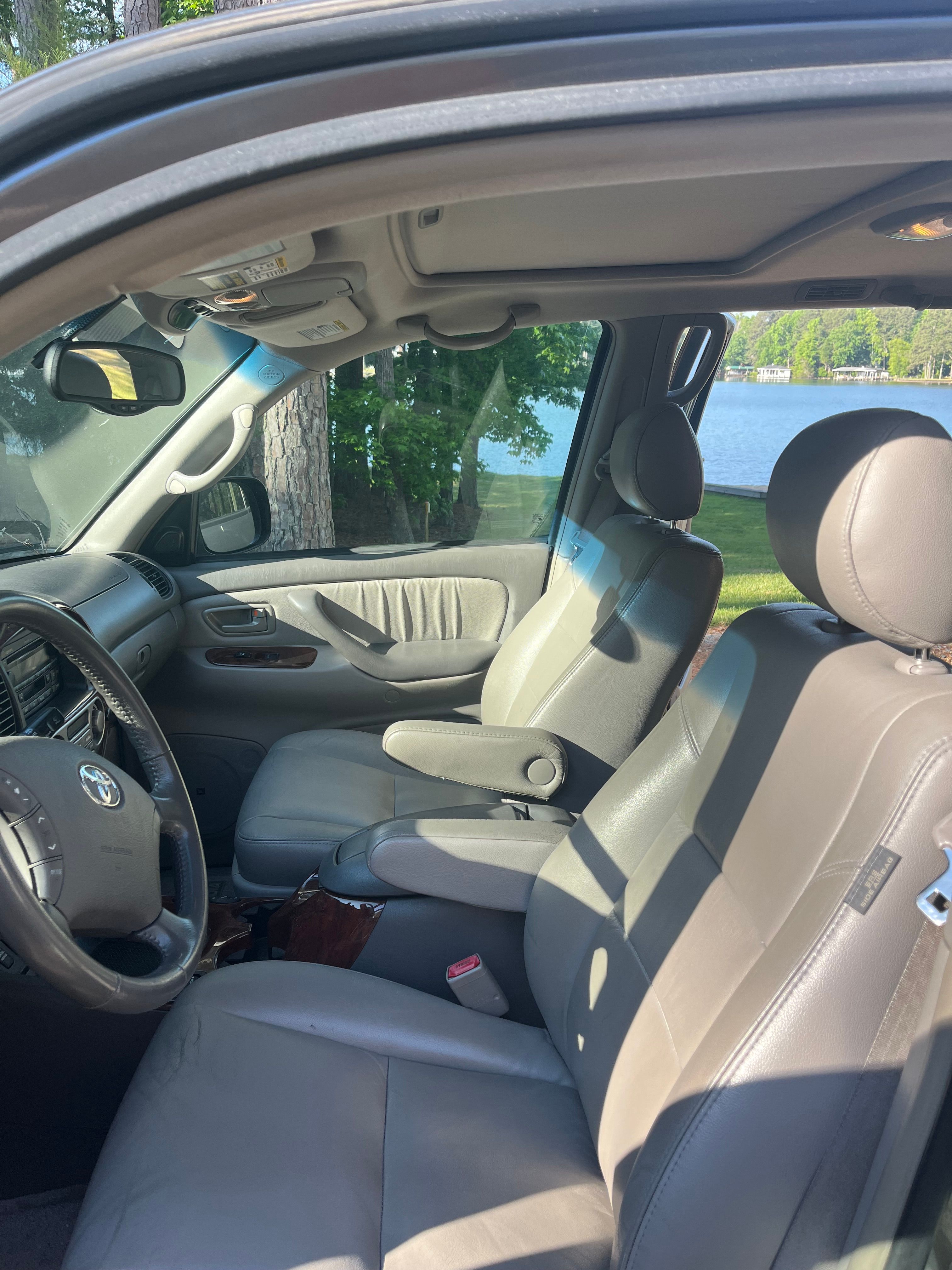 Used 2006 Toyota Sequoia Limited AWD/4WD image 8