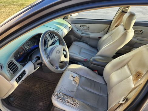 Used 1999 Oldsmobile Intrigue GL image 9