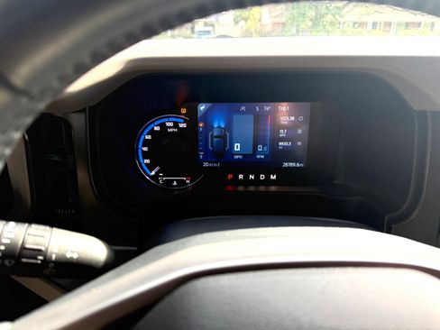 Used 2022 Ford Bronco Wildtrak image 9