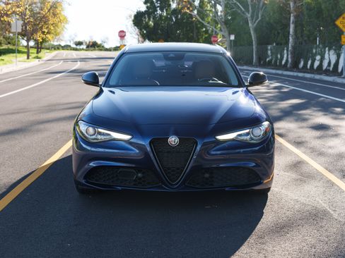 Used 2020 Alfa Romeo Giulia w/ Nero Edizione image 1