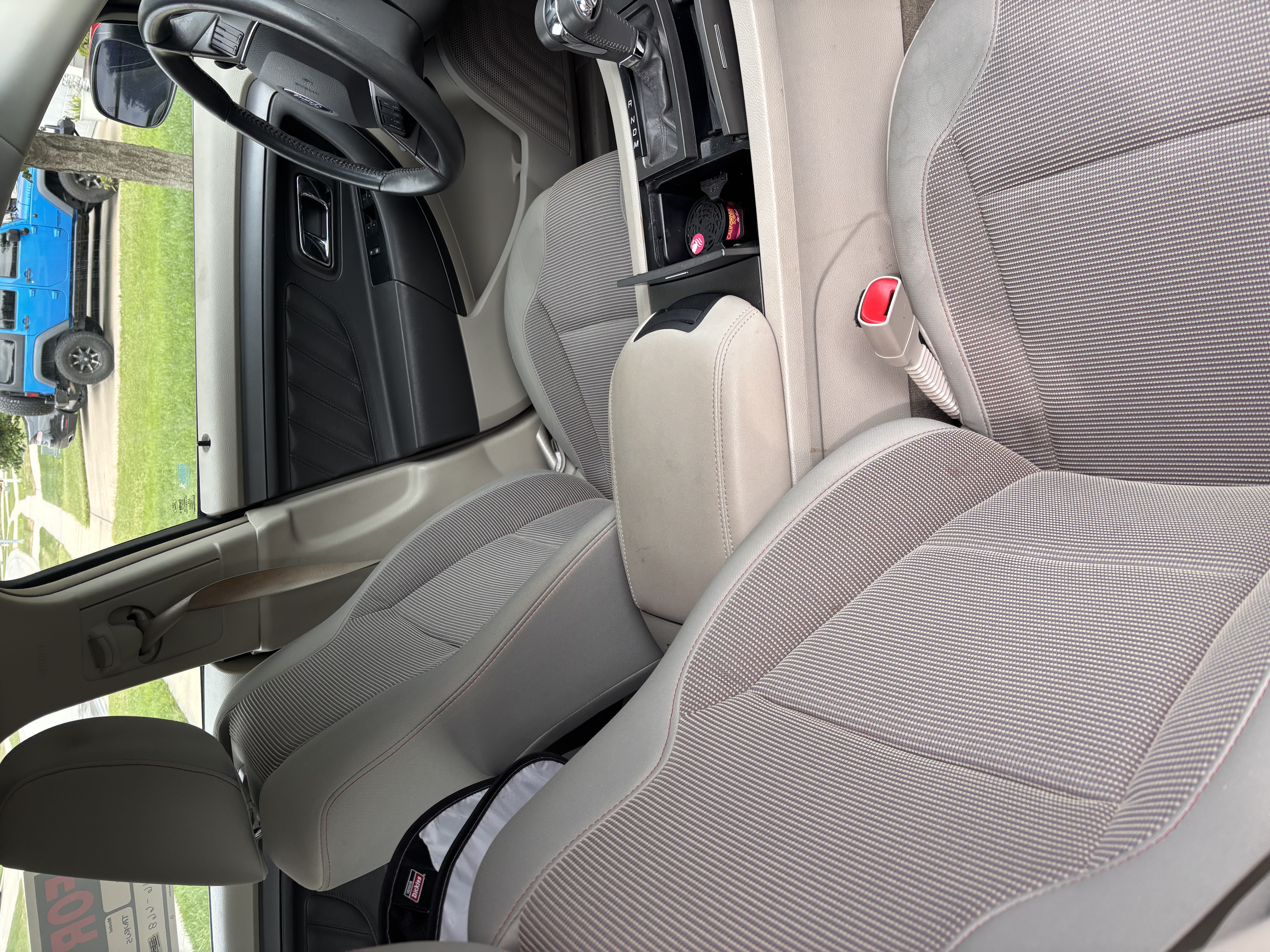 Used 2011 Ford Taurus SEL FWD image 8