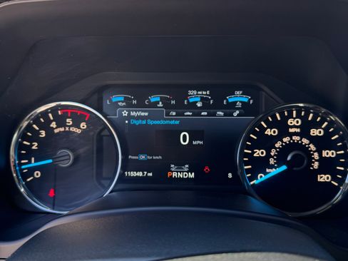 Used 2018 Ford F150 Platinum w/ Equipment Group 701A Luxury image 5