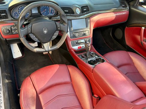 Used 2016 Maserati GranTurismo Sport RWD image 12