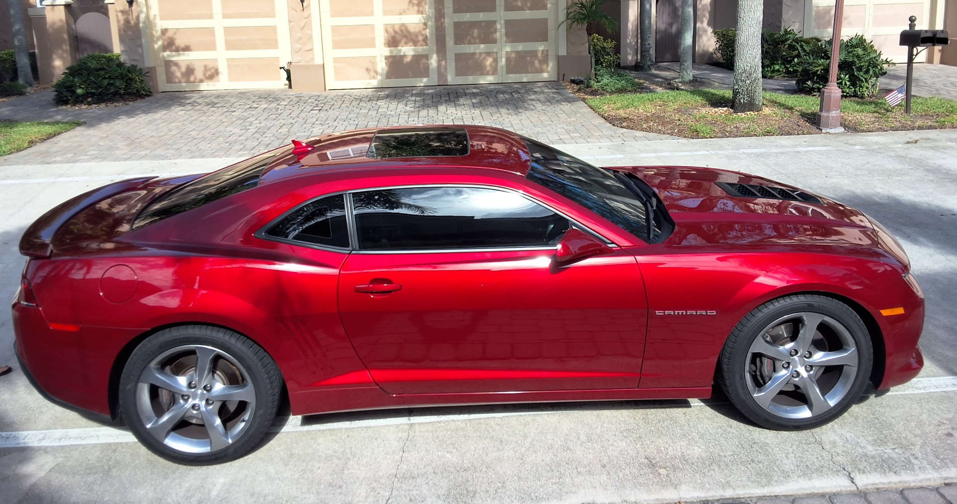 Used 2014 Chevrolet Camaro SS w/ RS Package RWD image 1