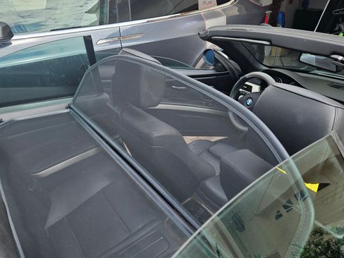 Used 2008 BMW 328i Convertible image 4