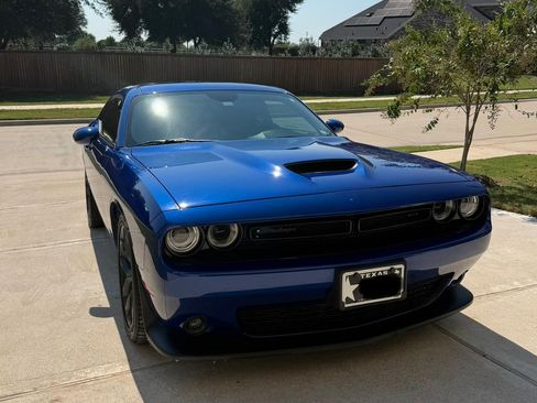 Used 2022 Dodge Challenger GT w/ Blacktop Package RWD image 2