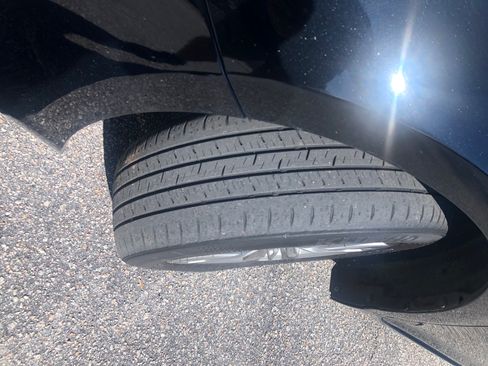 Used 2015 Toyota Camry SE image 6